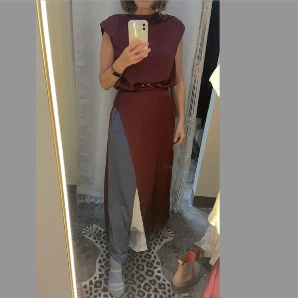 Cranberry/Burgundy sleek holiday set from Mulla - Picture 1 of 6